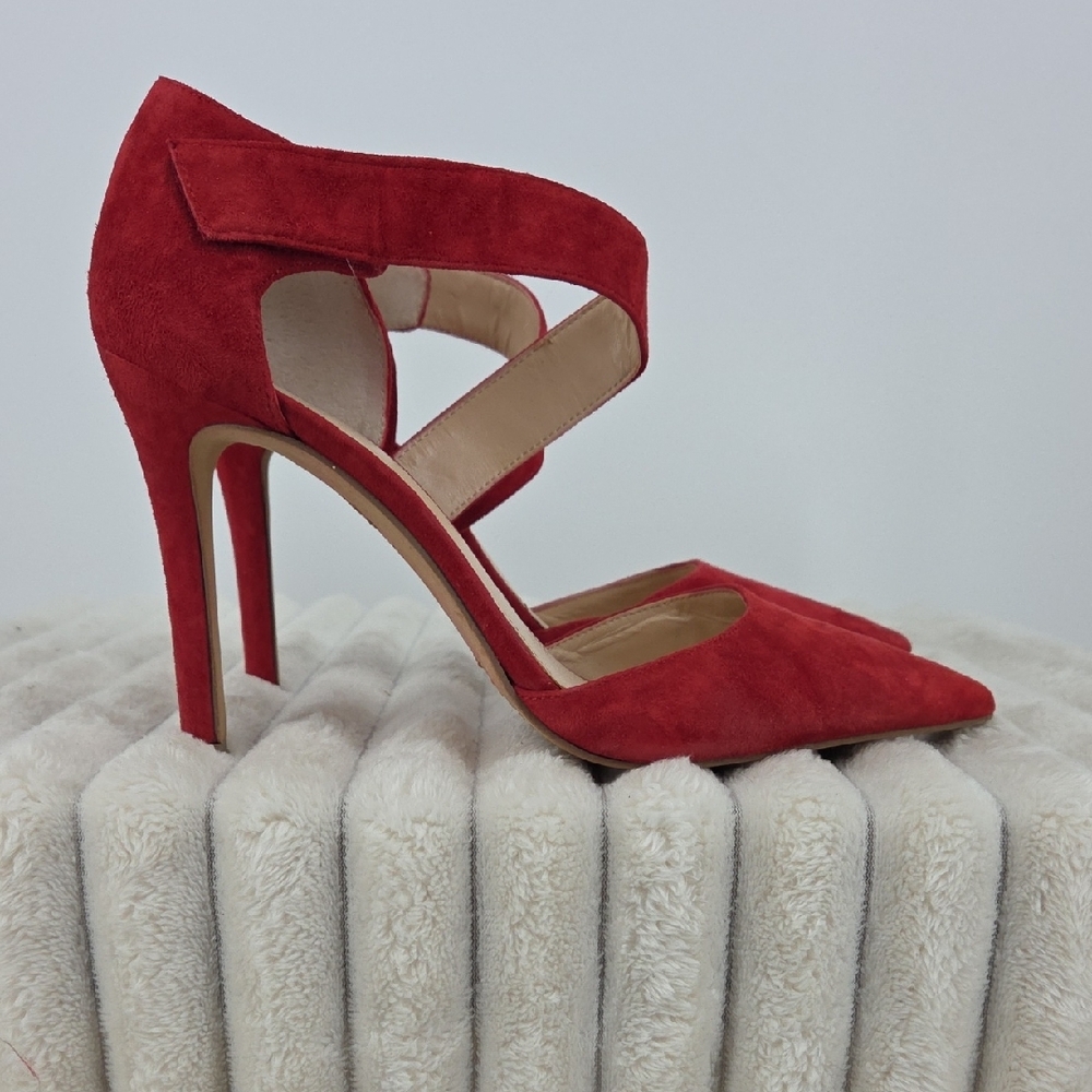 Vince Camuto Red Suede Heels - Picture 8 of 9